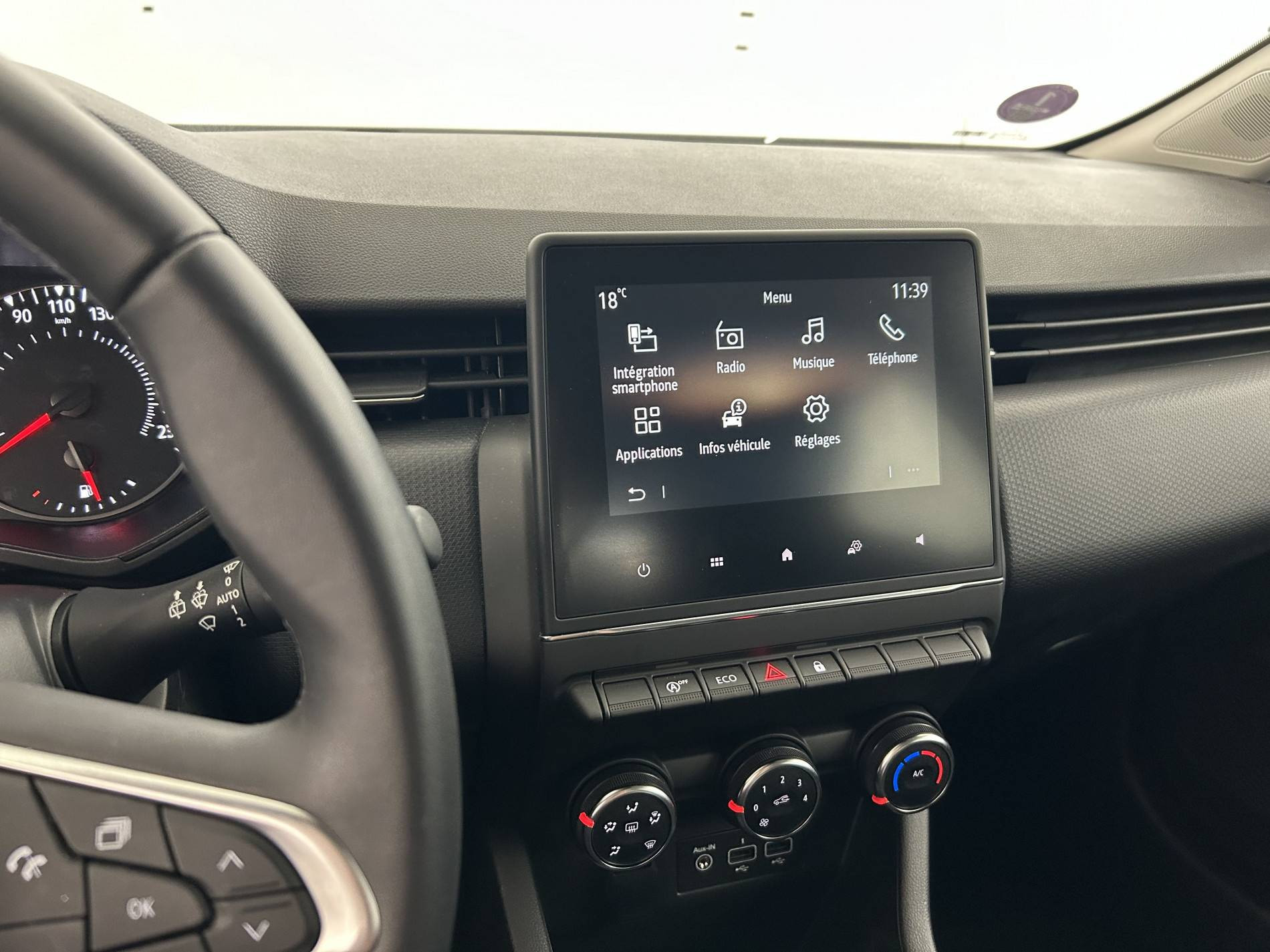 Vente en ligne Renault Clio 5 Clio TCe 90 au prix de 15 990 €