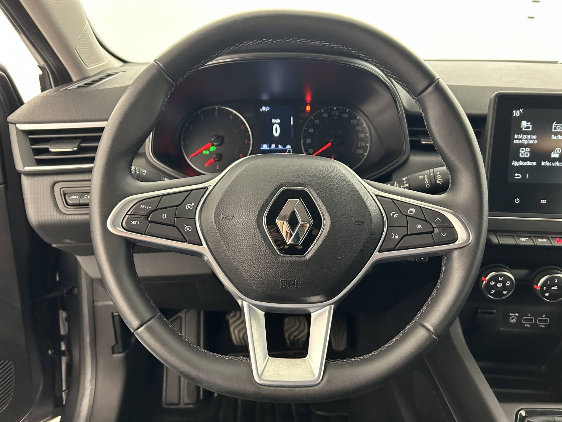 Vente en ligne Renault Clio 5 Clio TCe 90 au prix de 15 990 €