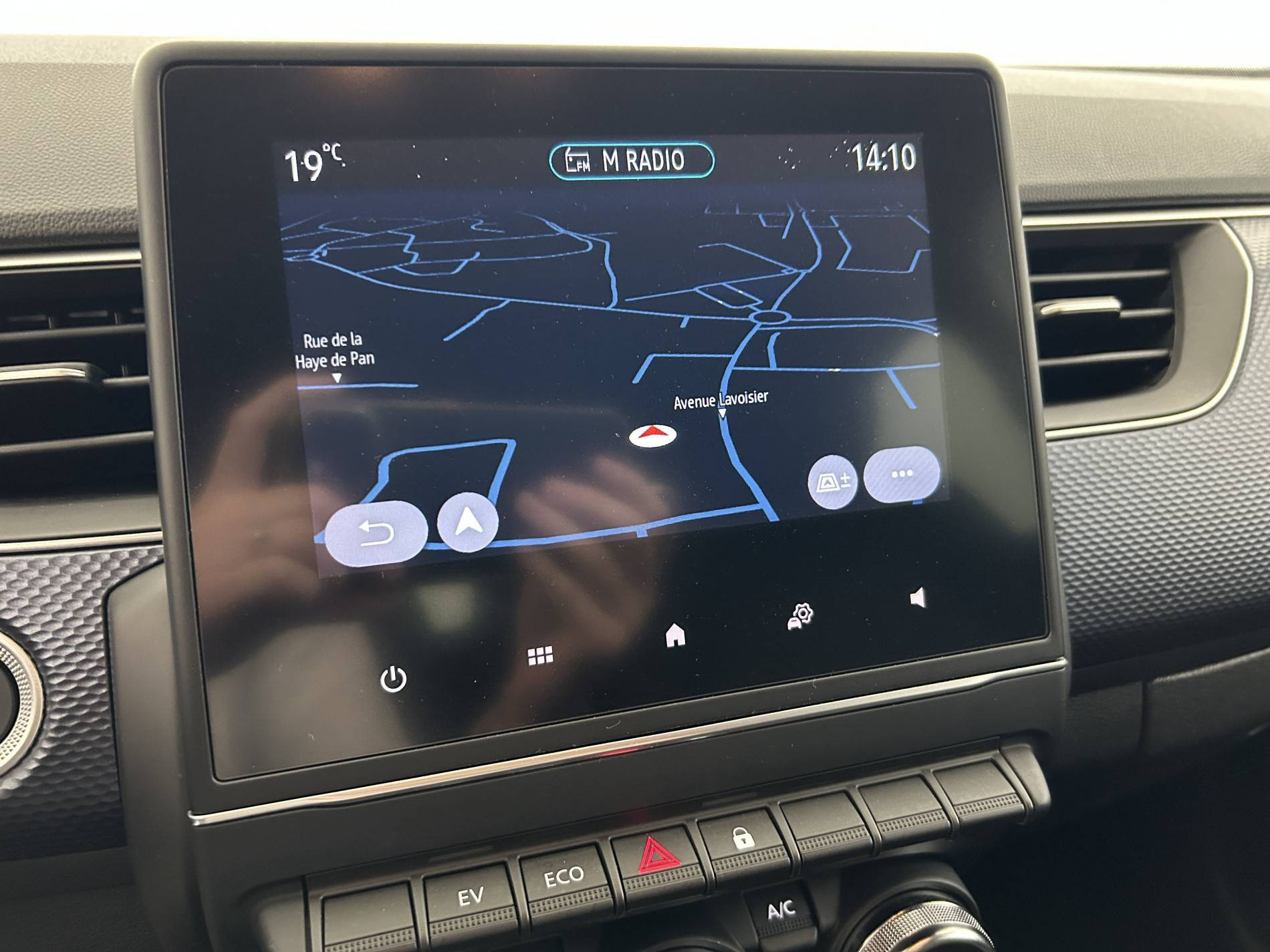 Vente en ligne Renault Arkana  E-Tech hybride 145 - 22 au prix de 18 990 €