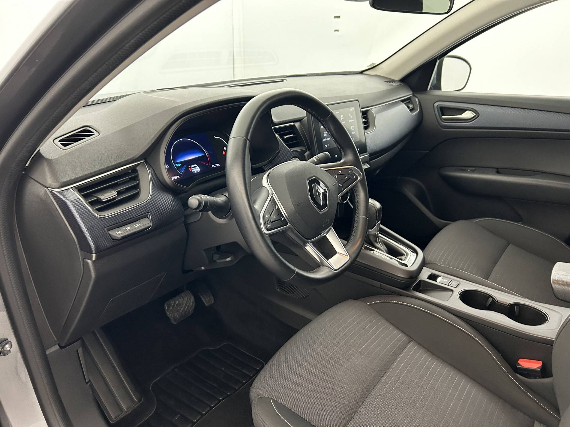 Vente en ligne Renault Arkana  E-Tech hybride 145 - 22 au prix de 18 990 €