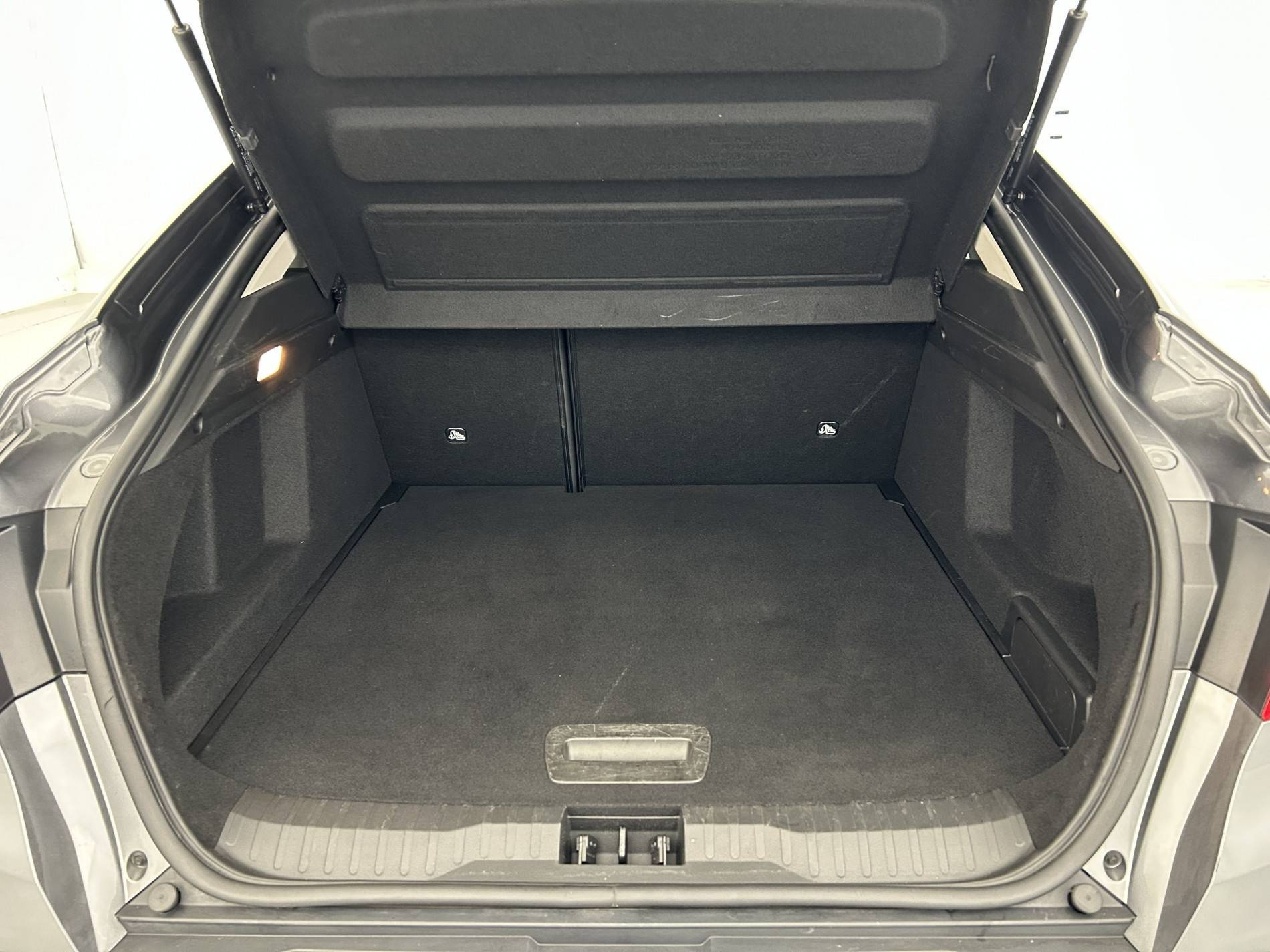 Vente en ligne Renault Arkana  E-Tech hybride 145 - 22 au prix de 18 990 €