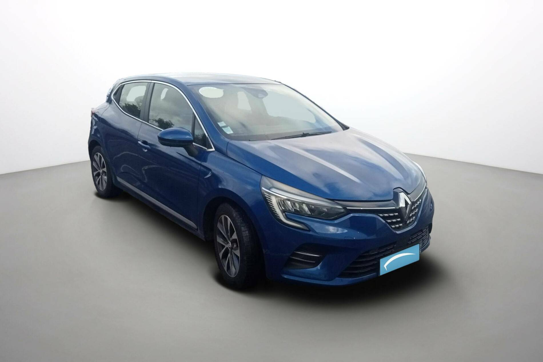 Vente en ligne Renault Clio 5 Clio TCe 140 - 21 au prix de 15 490 €