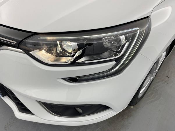 Vente en ligne Renault Megane 4 Mégane IV Berline Blue dCi 115 au prix de 15 990 €