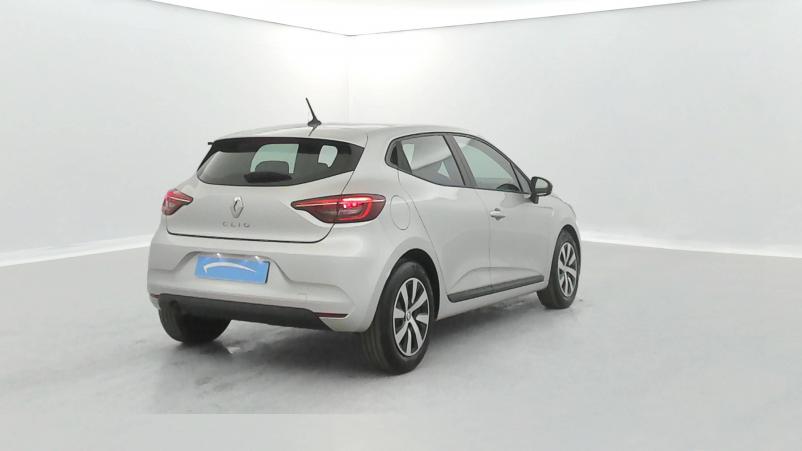 Vente en ligne Renault Clio 5 Clio TCe 90 au prix de 15 500 €