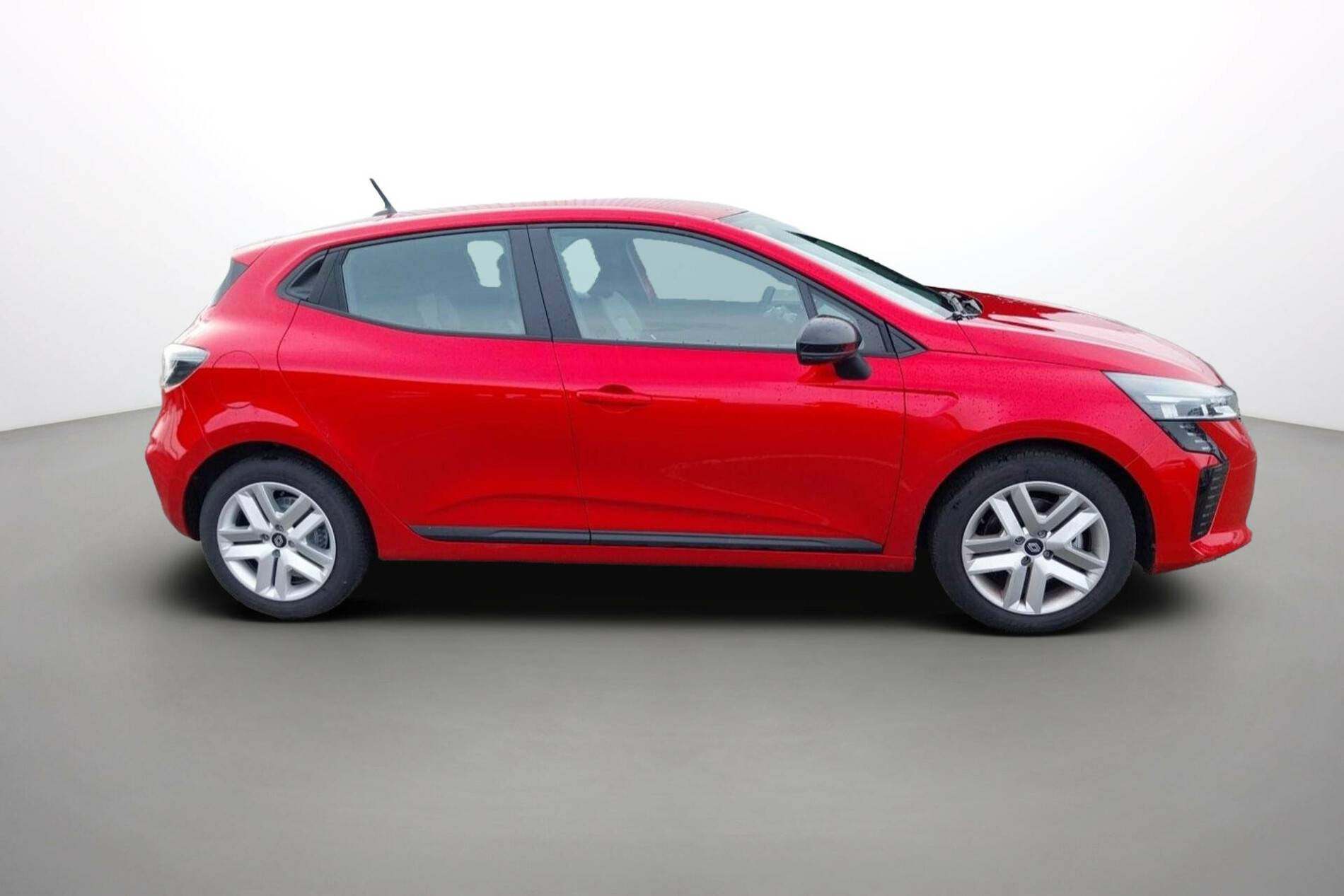 Vente en ligne Renault Clio 5 Clio Blue dCi 100 ch GSR2 au prix de 19 490 €