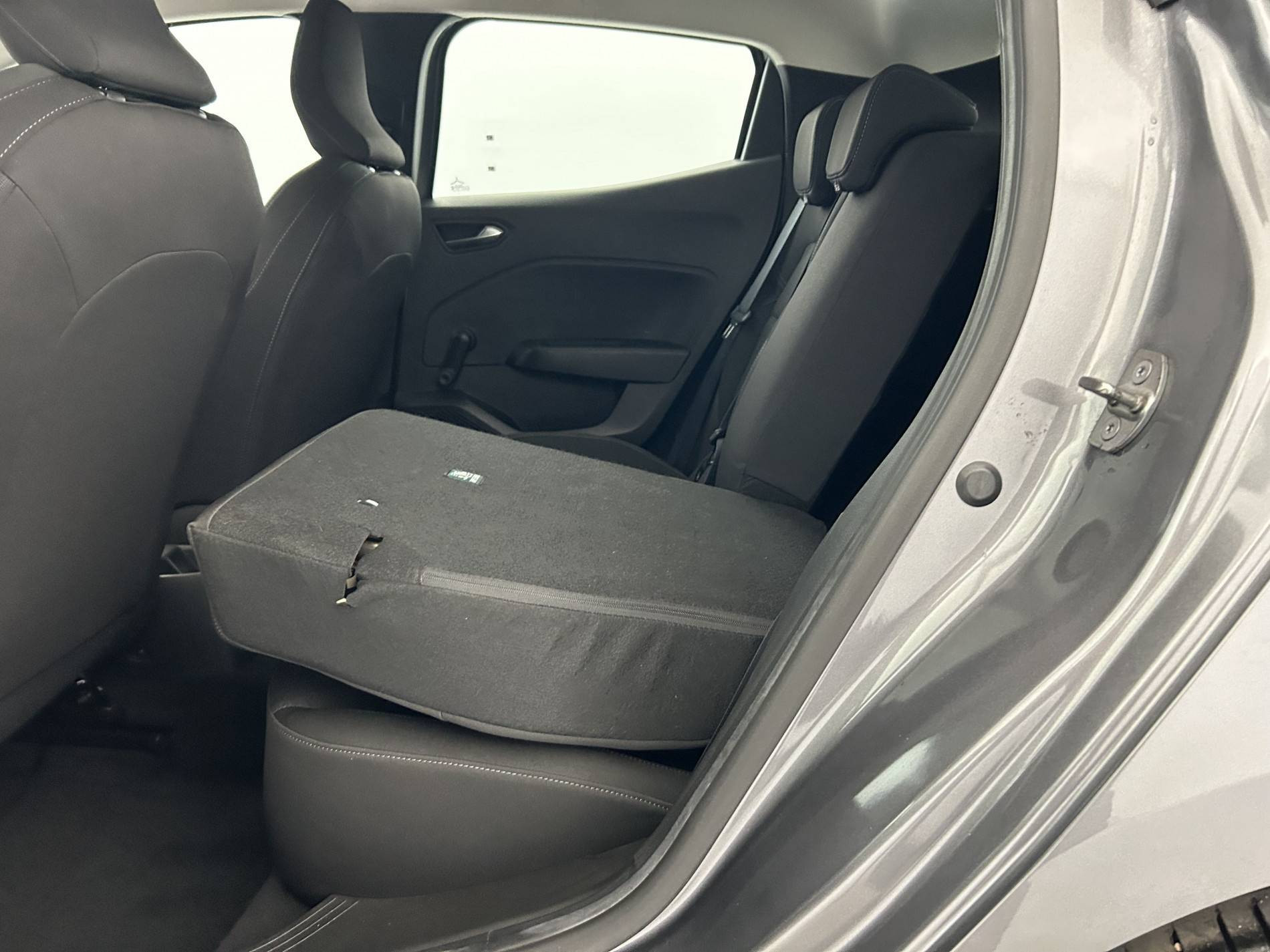 Vente en ligne Renault Clio 5 Clio TCe 90 au prix de 13 990 €