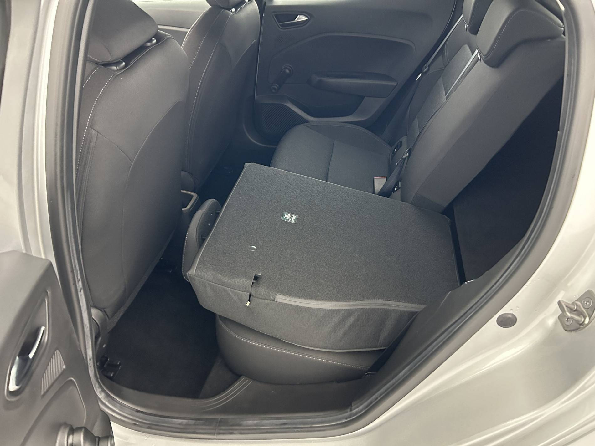 Vente en ligne Renault Clio 5 Clio TCe 90 au prix de 14 690 €