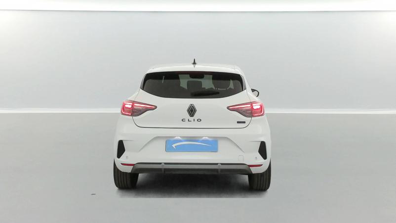 Vente en ligne Renault Clio 5 Clio E-Tech full hybrid 145  au prix de 23 500 €