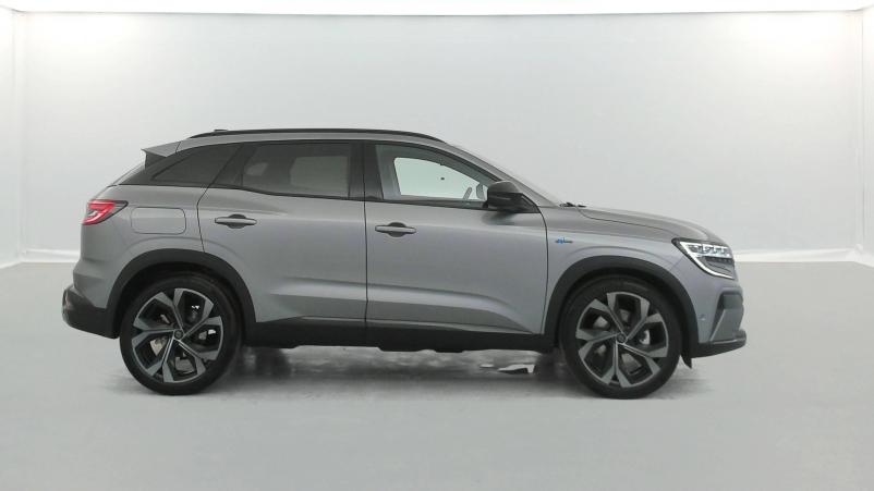 Vente en ligne Renault Austral  E-Tech hybrid 200 au prix de 31 890 €