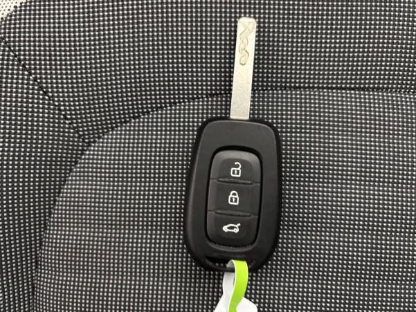 Vente en ligne Renault Twingo Electrique Twingo III E-Tech au prix de 11 900 €