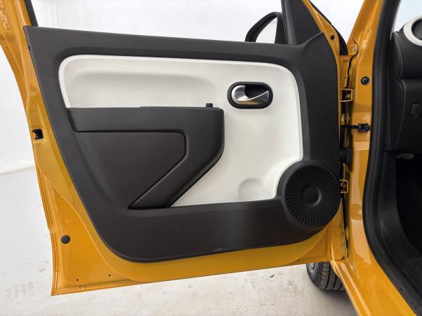 Vente en ligne Renault Twingo Electrique Twingo III E-Tech au prix de 11 900 €