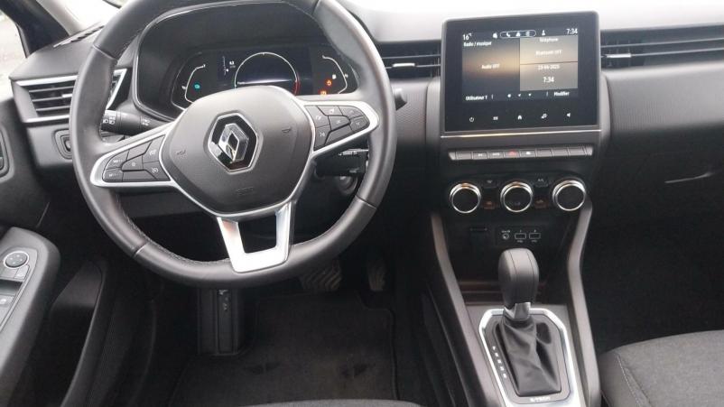 Vente en ligne Renault Clio 5 Clio E-Tech 140 - 21N au prix de 16 500 €