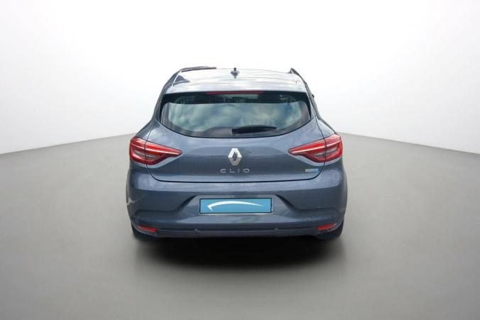 Vente en ligne Renault Clio 5 Clio E-Tech 140 - 21N au prix de 16 500 €