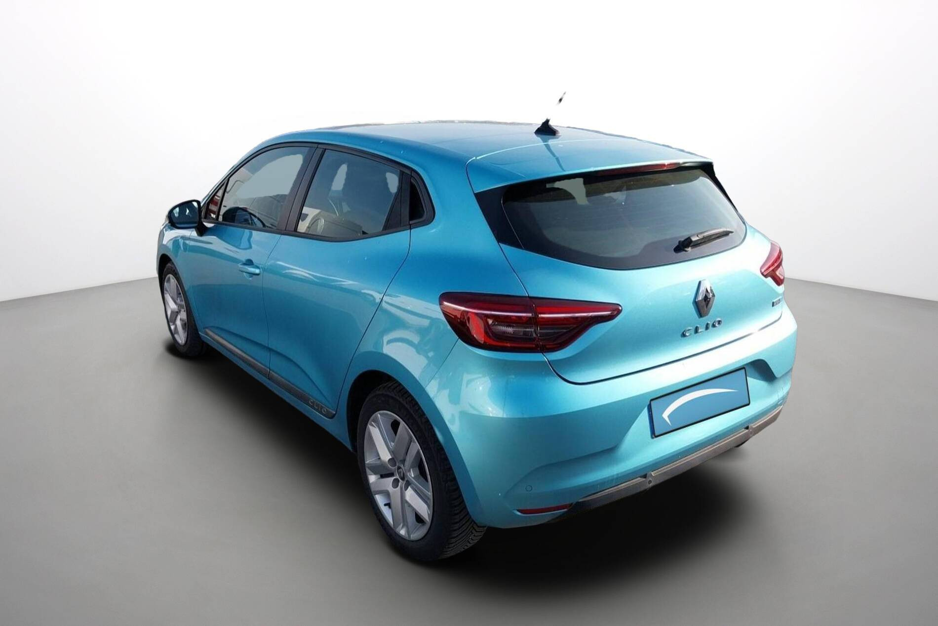 Vente en ligne Renault Clio 5 Clio E-Tech 140 - 21N au prix de 15 390 €