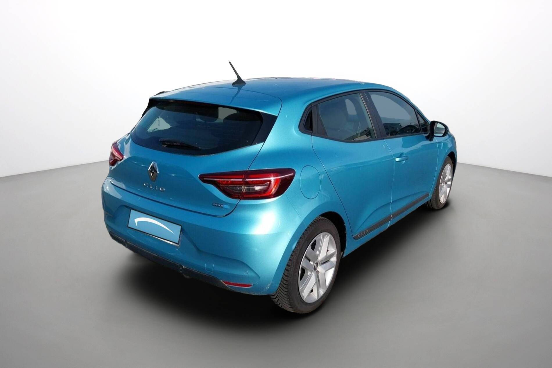 Vente en ligne Renault Clio 5 Clio E-Tech 140 - 21N au prix de 15 390 €