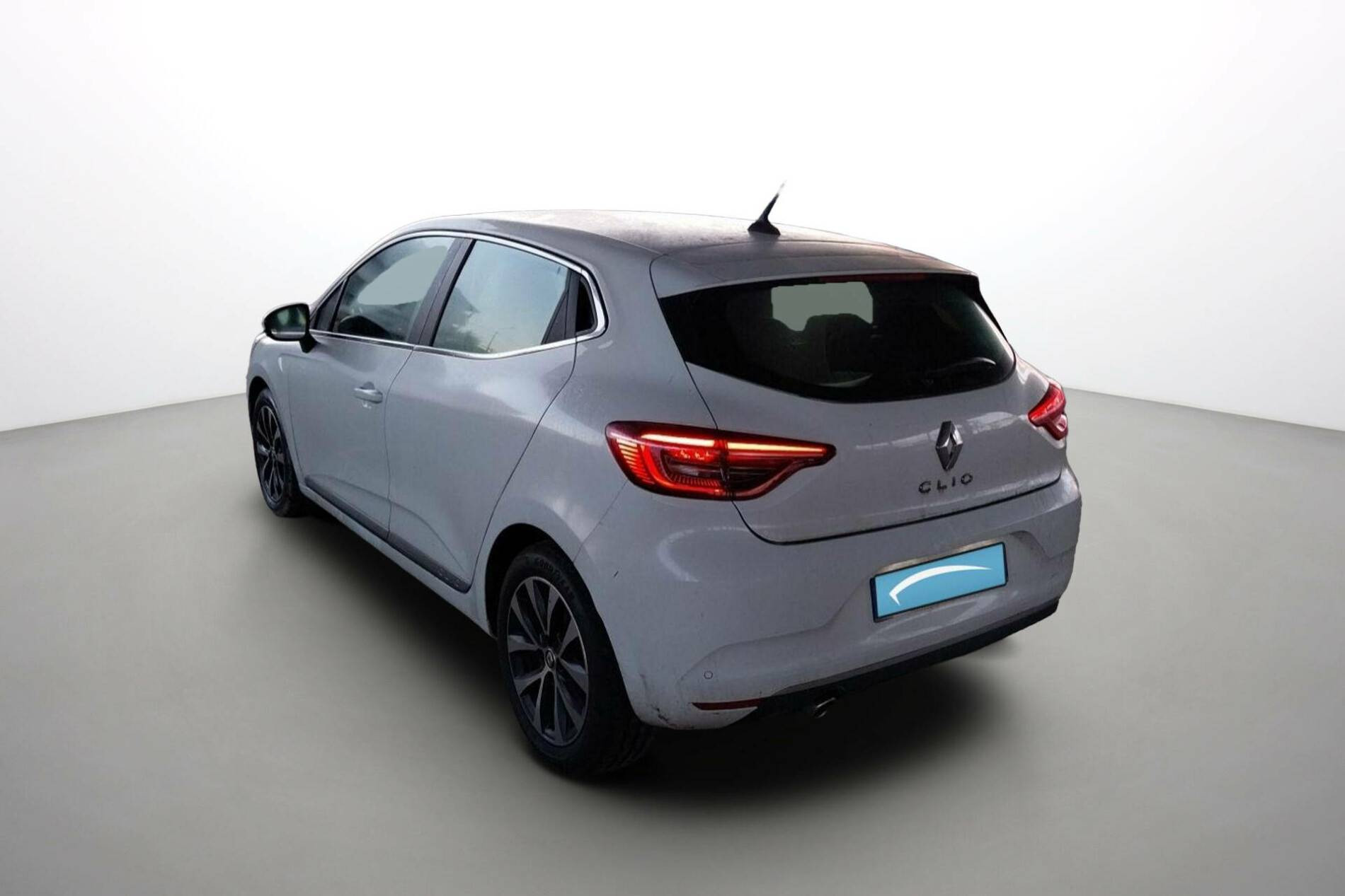 Vente en ligne Renault Clio 5 Clio TCe 90 - 21N au prix de 15 990 €