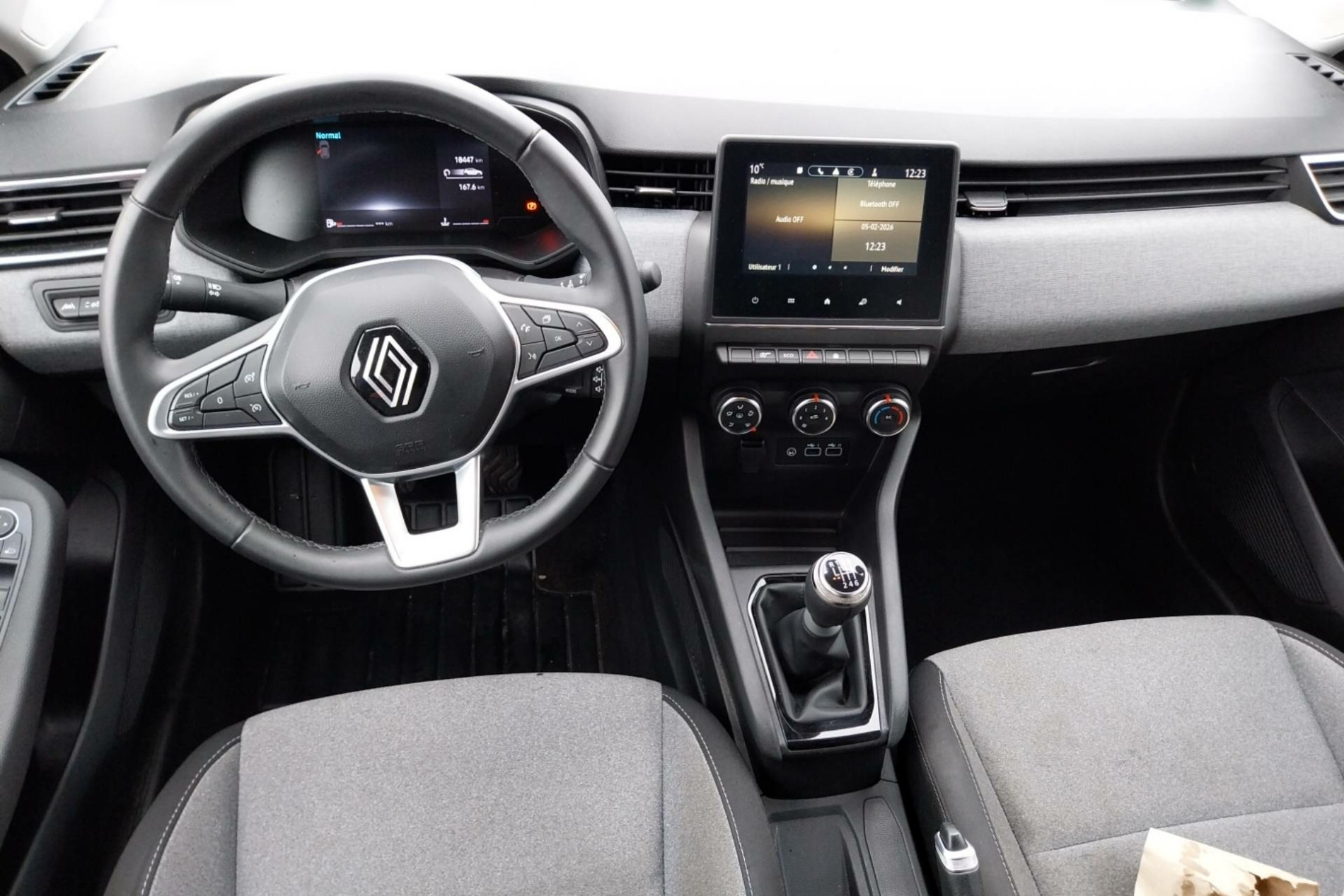 Vente en ligne Renault Clio 5 Clio TCe 90 au prix de 15 490 €