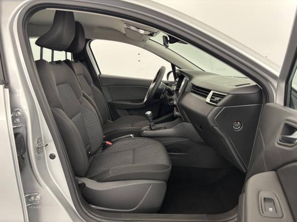 Vente en ligne Renault Clio 5 Clio TCe 90 au prix de 15 990 €
