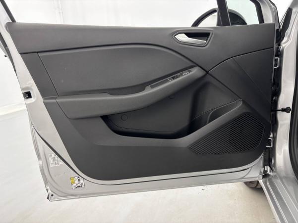 Vente en ligne Renault Clio 5 Clio TCe 90 au prix de 15 990 €