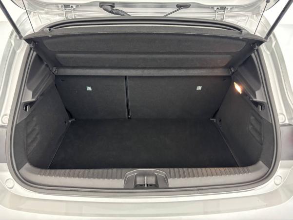 Vente en ligne Renault Clio 5 Clio TCe 90 au prix de 15 990 €