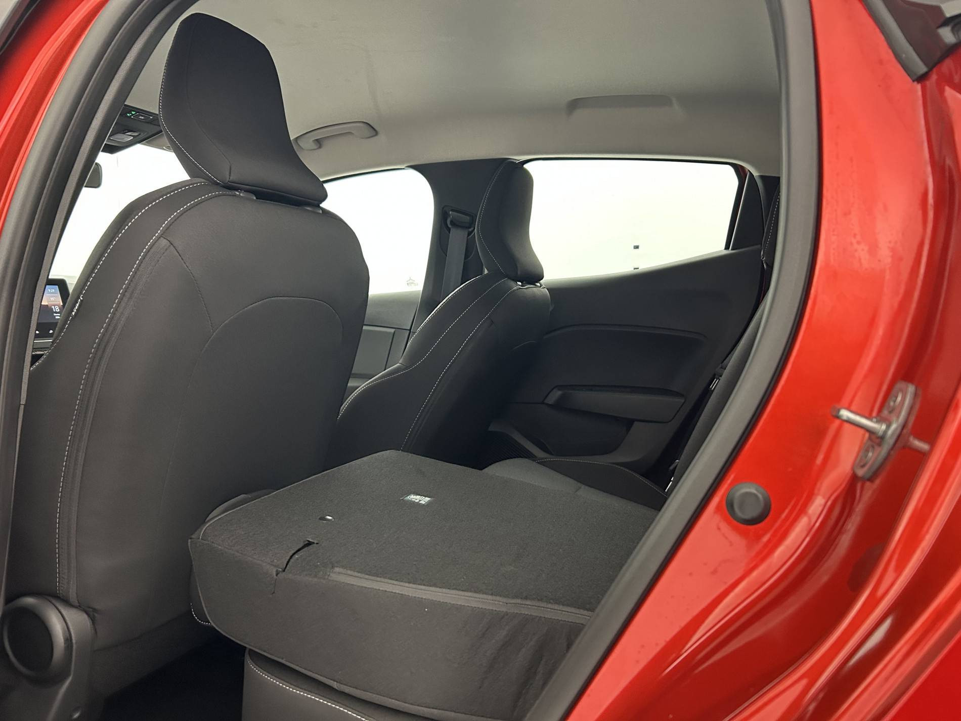 Vente en ligne Renault Clio 5 Clio Blue dCi 100 ch GSR2 au prix de 19 490 €