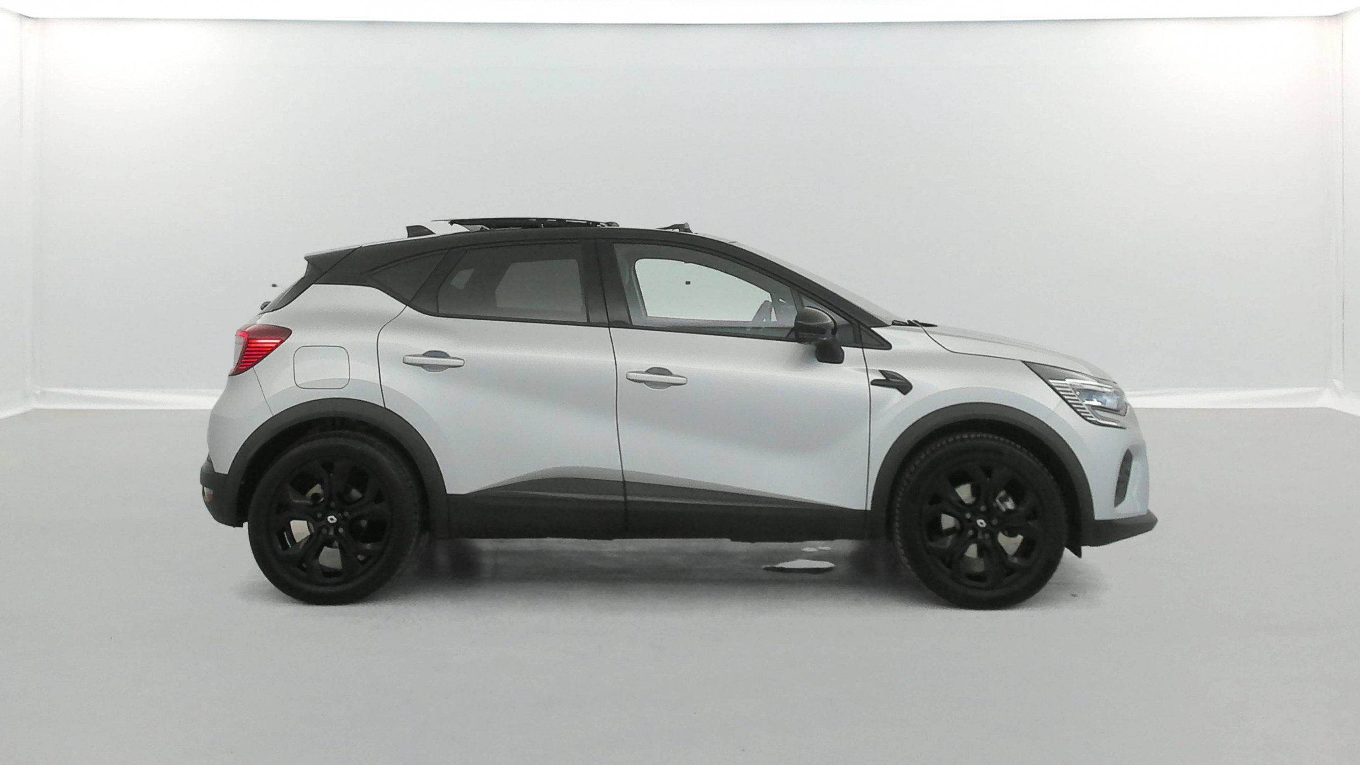 Vente en ligne Renault Captur  E-Tech 145 au prix de 21 790 €