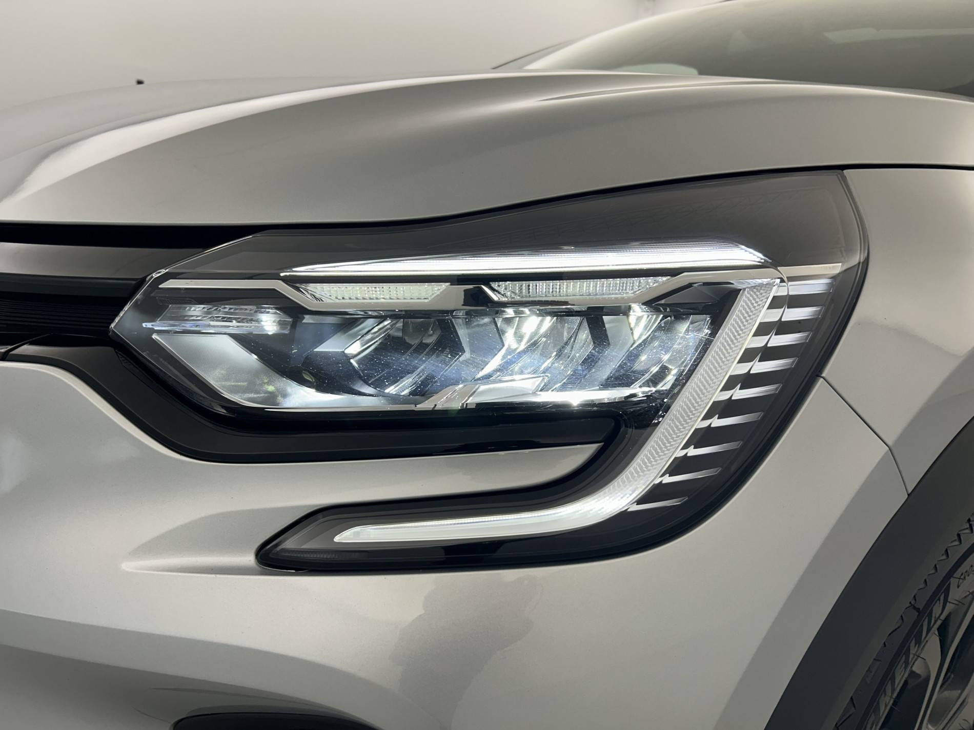 Vente en ligne Renault Captur  E-Tech 145 au prix de 21 790 €