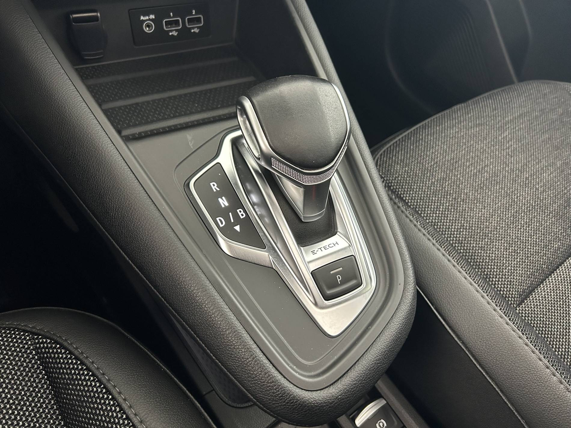 Vente en ligne Renault Captur  E-Tech 145 au prix de 21 790 €