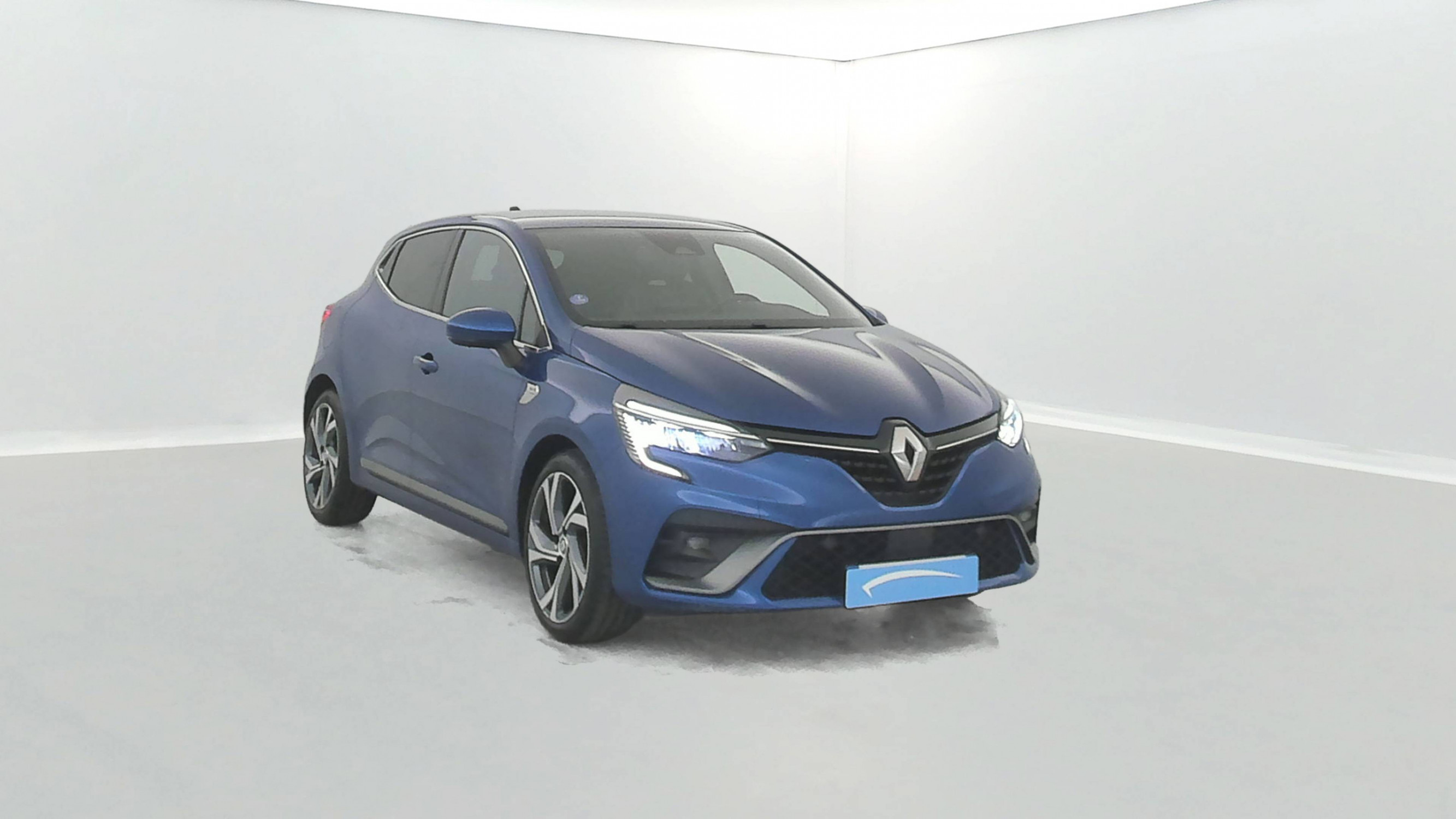 Vente en ligne Renault Clio 5 Clio TCe 140 - 21N au prix de 15 890 €