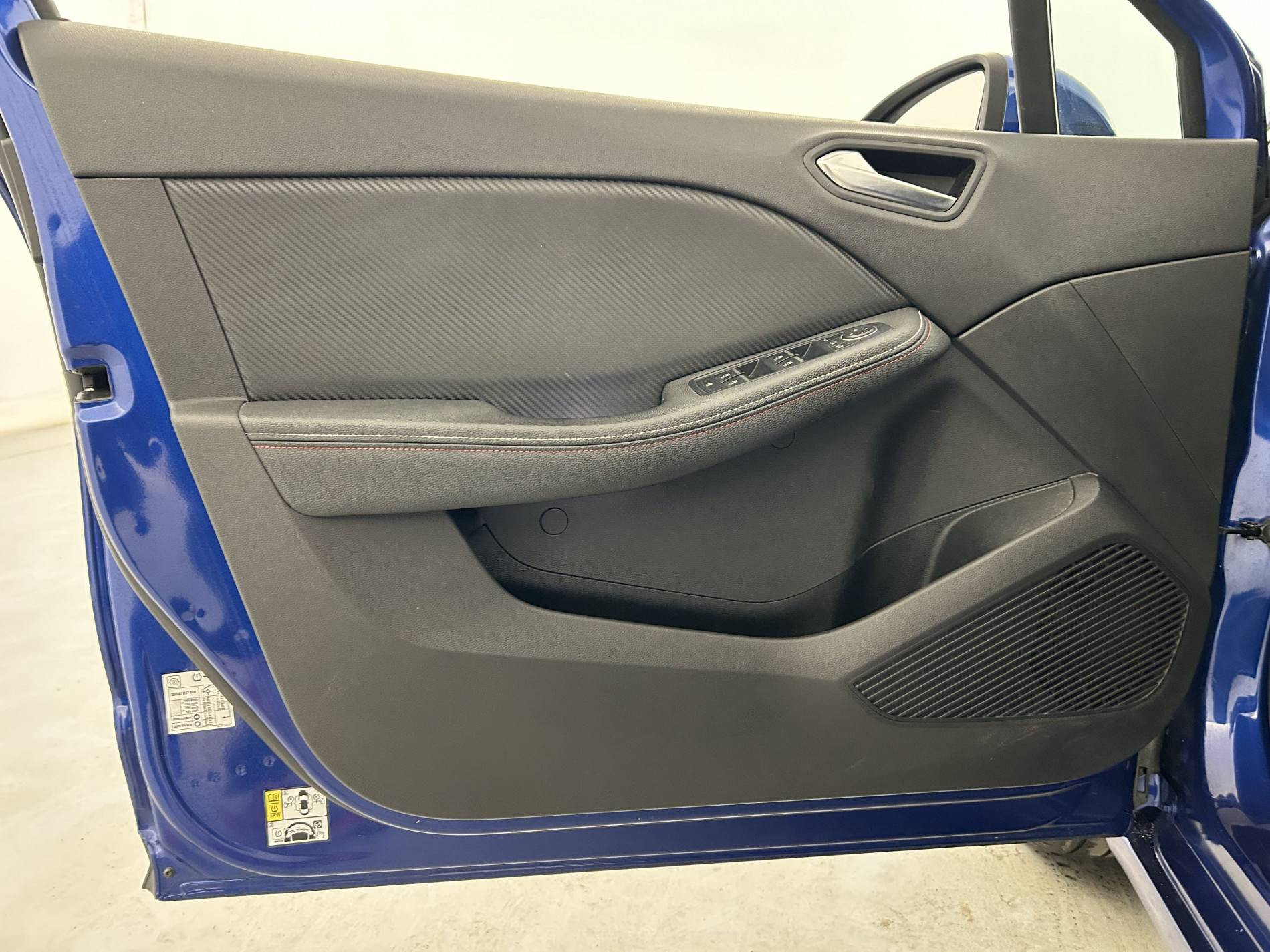 Vente en ligne Renault Clio 5 Clio TCe 140 - 21N au prix de 15 890 €