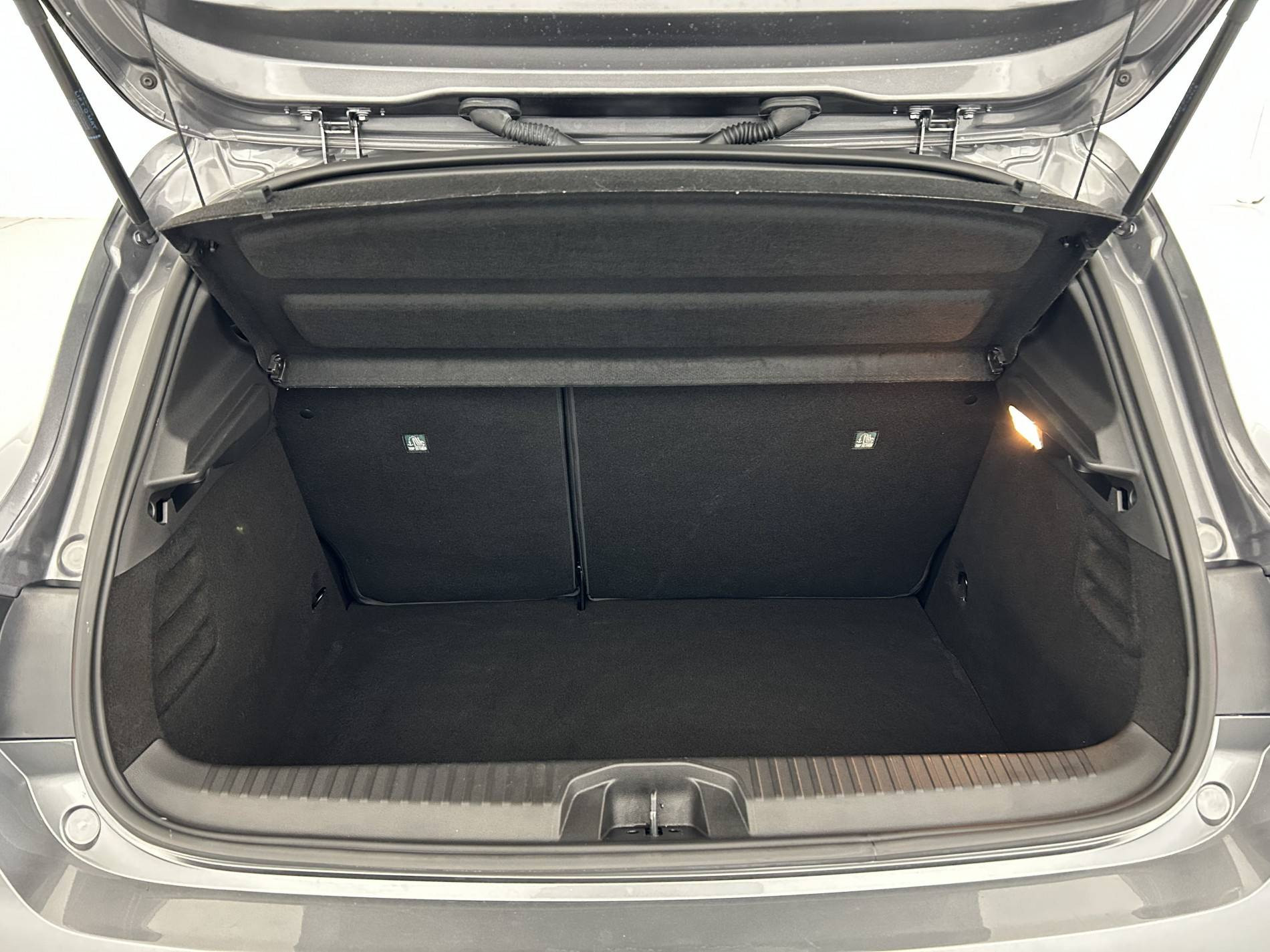 Vente en ligne Renault Clio 5 Clio E-Tech full hybrid 145 au prix de 21 990 €