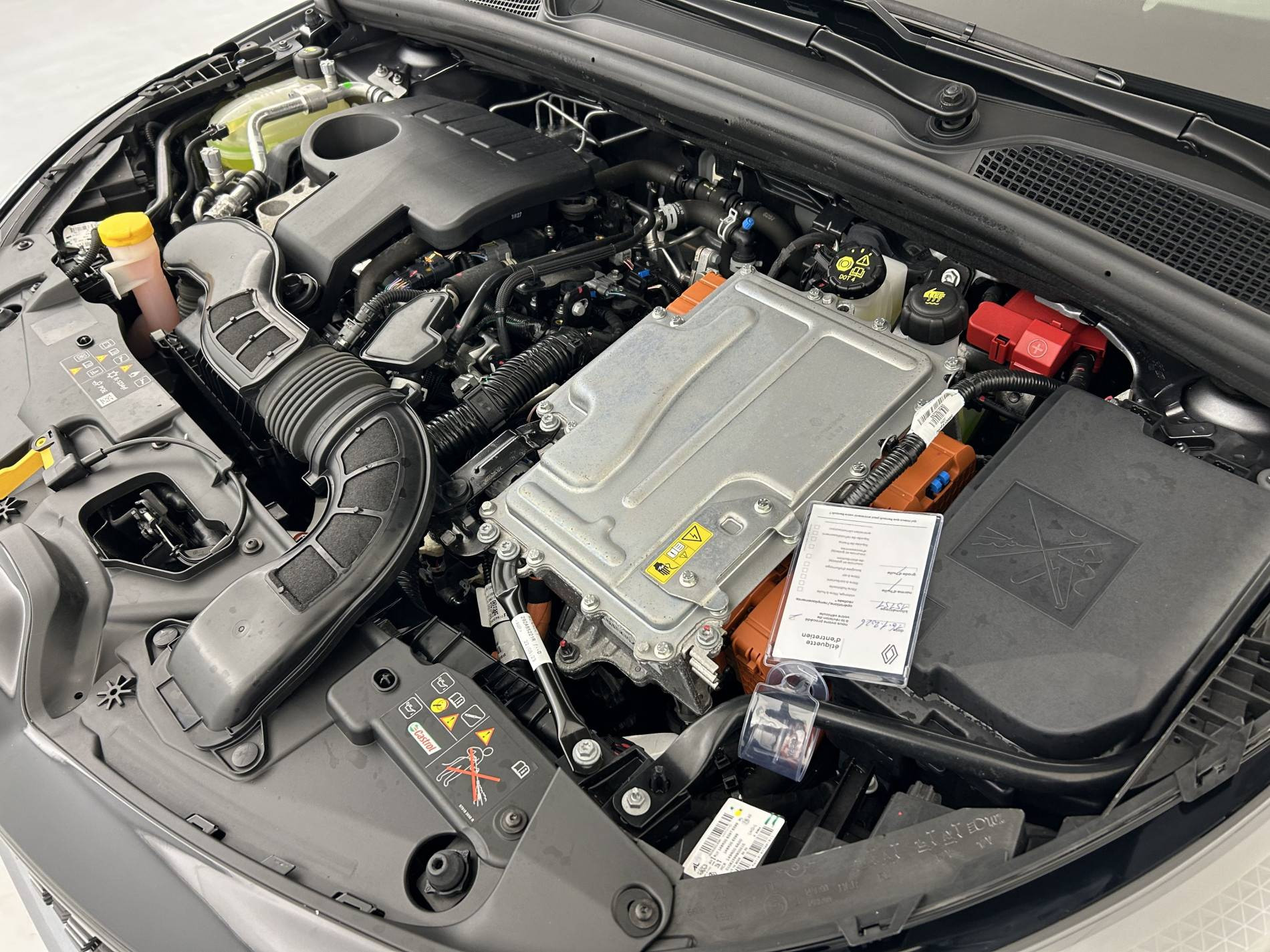 Vente en ligne Renault Clio 5 Clio E-Tech full hybrid 145 au prix de 21 990 €