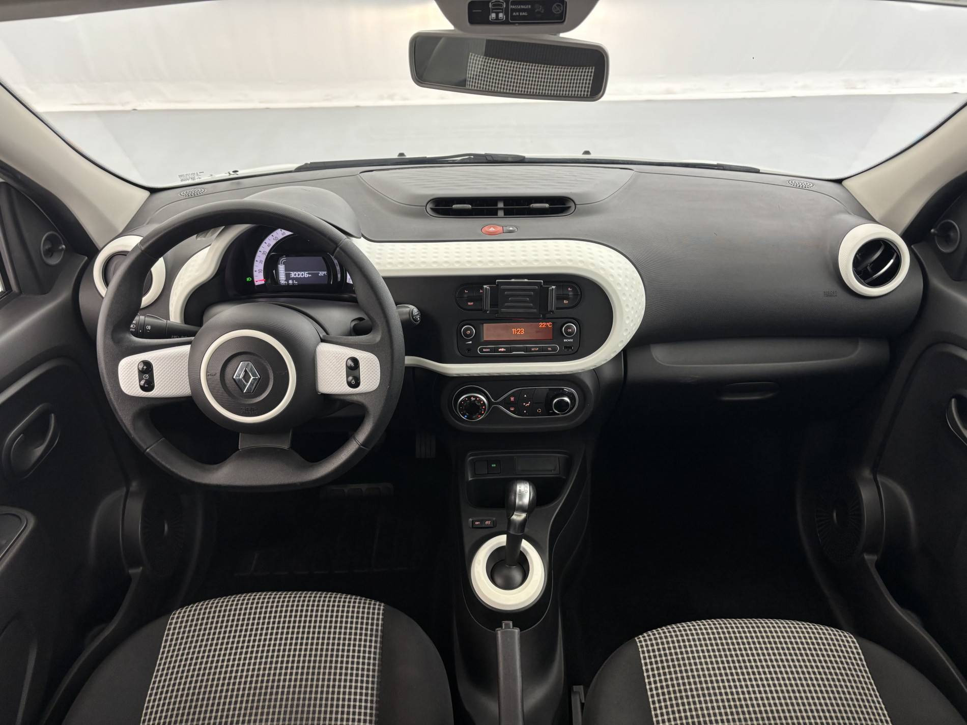 Vente en ligne Renault Twingo Electrique Twingo III E-Tech au prix de 10 990 €