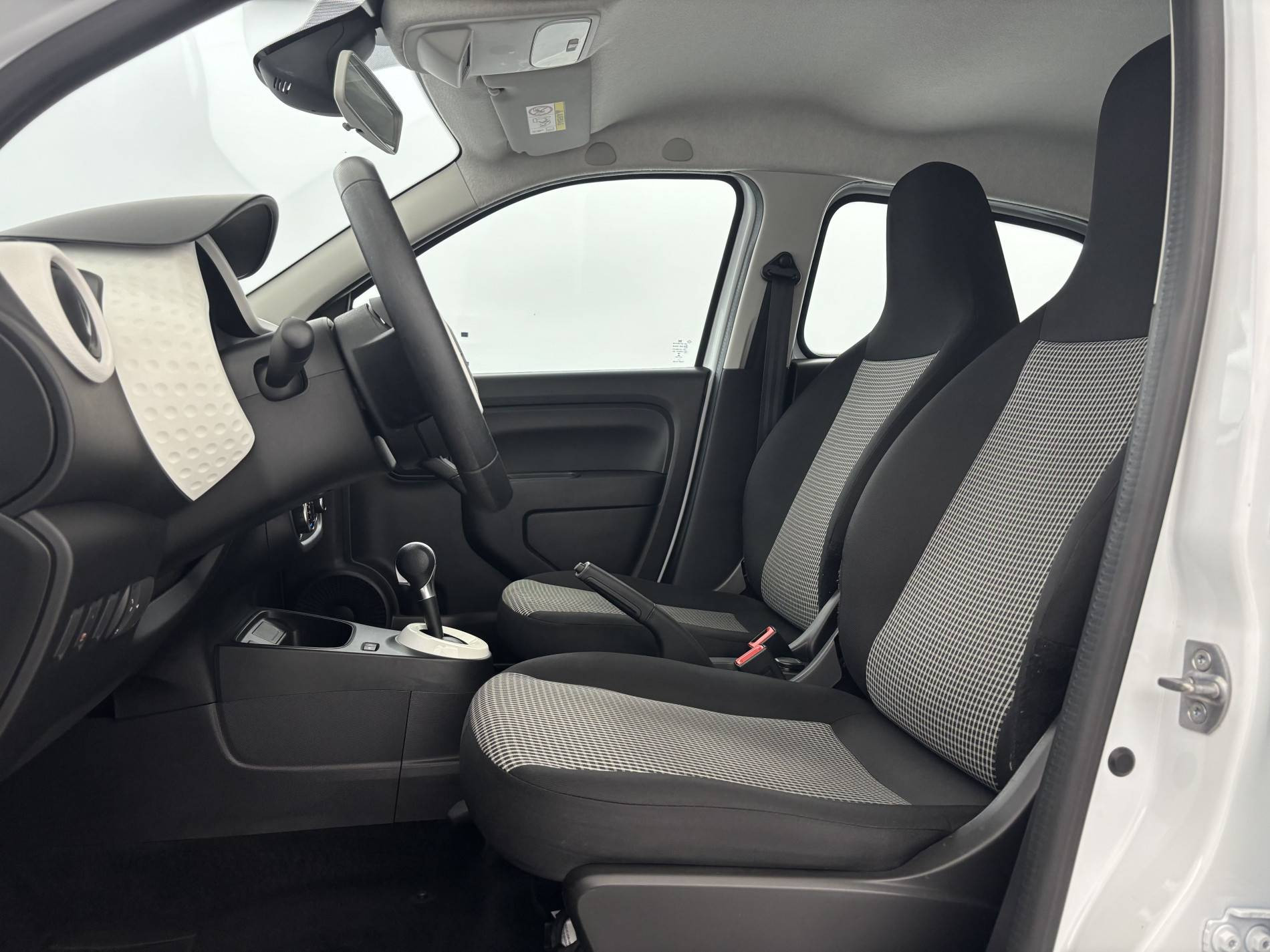 Vente en ligne Renault Twingo Electrique Twingo III E-Tech au prix de 10 990 €