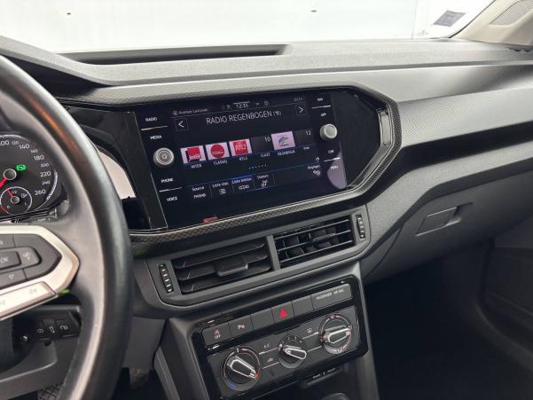 Vente en ligne Volkswagen T-Cross T-Cross 1.0 TSI 110 Start/Stop DSG7 au prix de 19 490 €