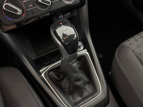 Vente en ligne Volkswagen T-Cross T-Cross 1.0 TSI 110 Start/Stop DSG7 au prix de 19 490 €