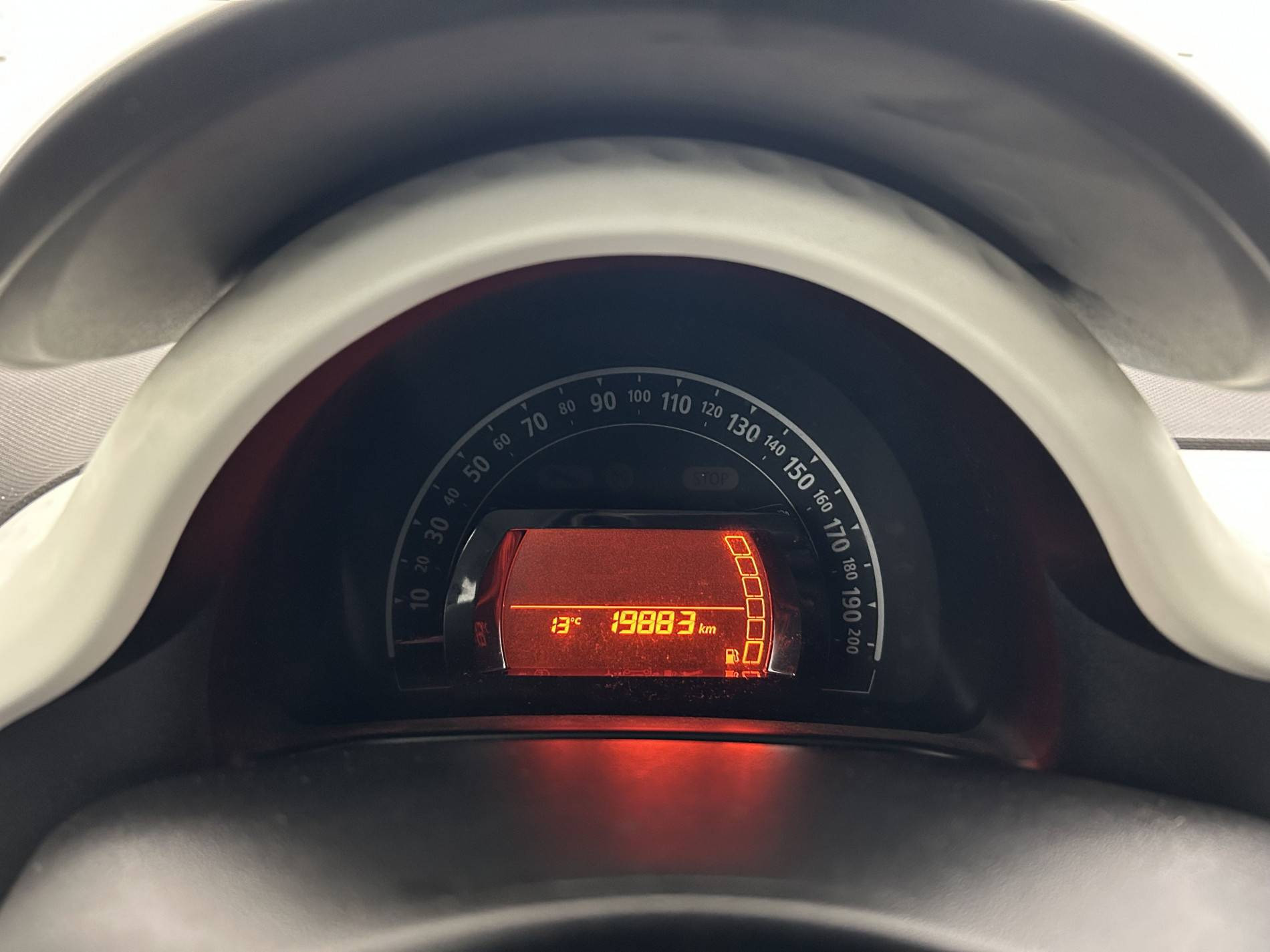 Vente en ligne Renault Twingo 3  1.0 SCe 70 E6C au prix de 8 880 €