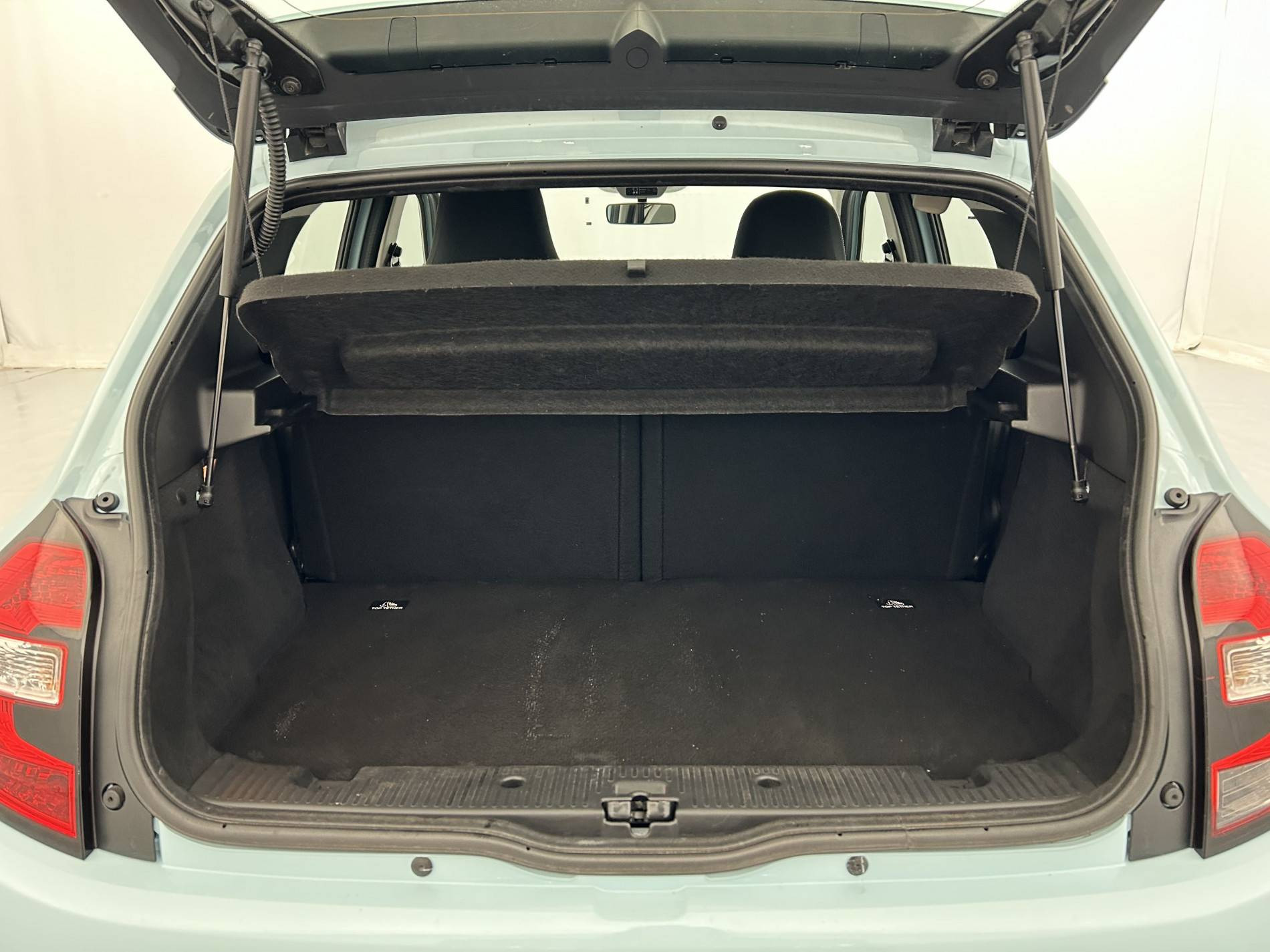 Vente en ligne Renault Twingo 3  1.0 SCe 70 E6C au prix de 8 880 €