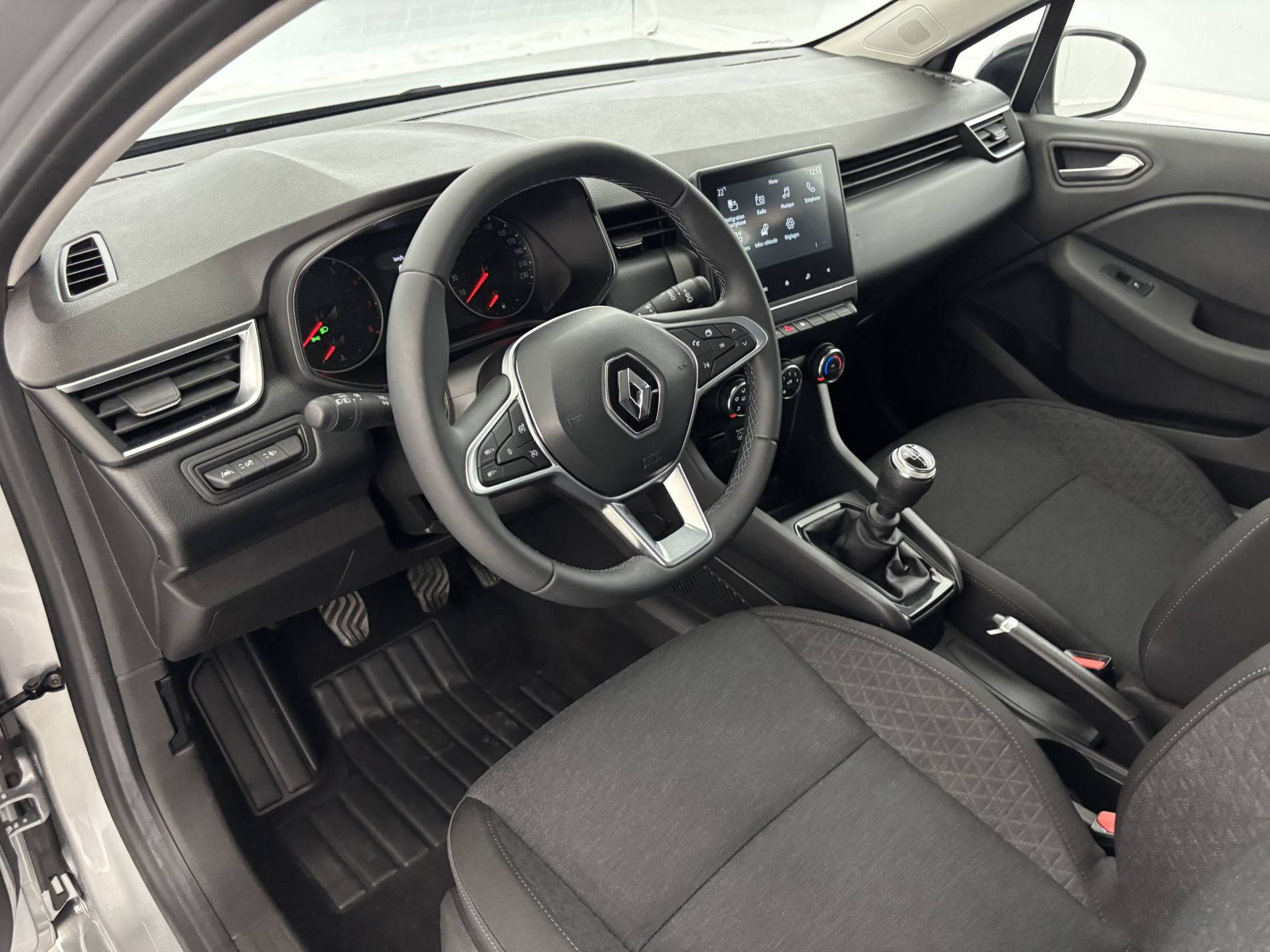 Vente en ligne Renault Clio 5 Clio TCe 90 au prix de 14 490 €