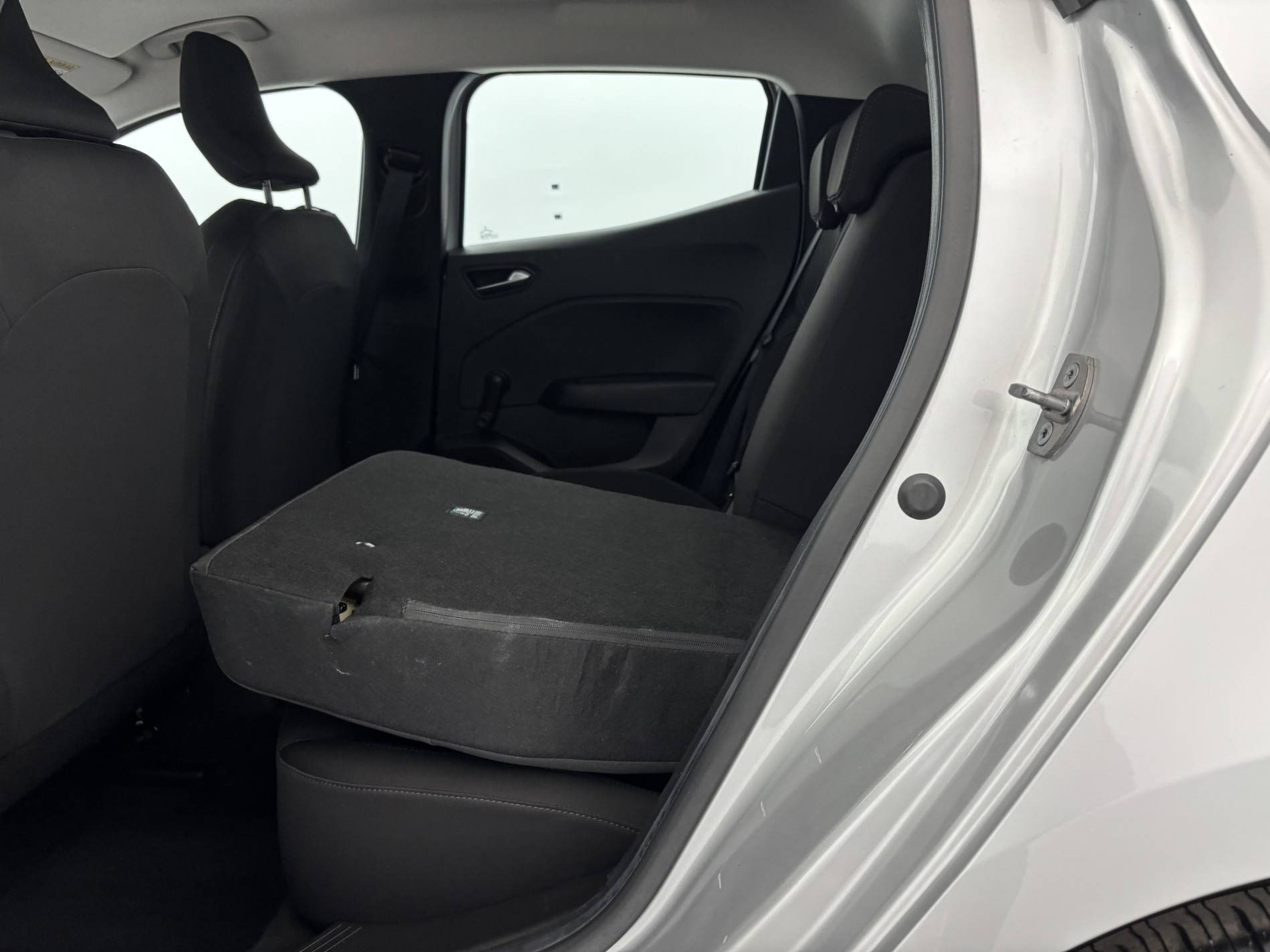 Vente en ligne Renault Clio 5 Clio TCe 90 au prix de 14 490 €