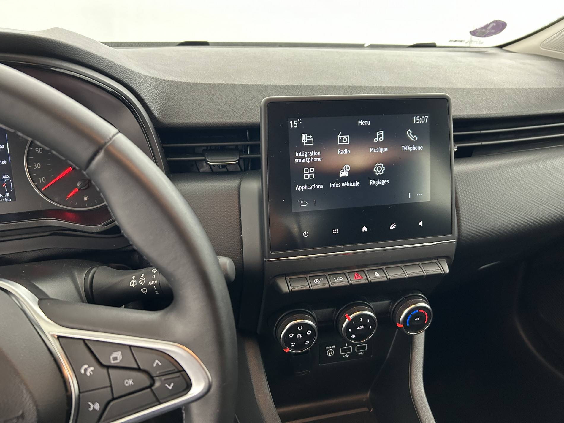 Vente en ligne Renault Clio 5 Clio TCe 90 au prix de 15 990 €