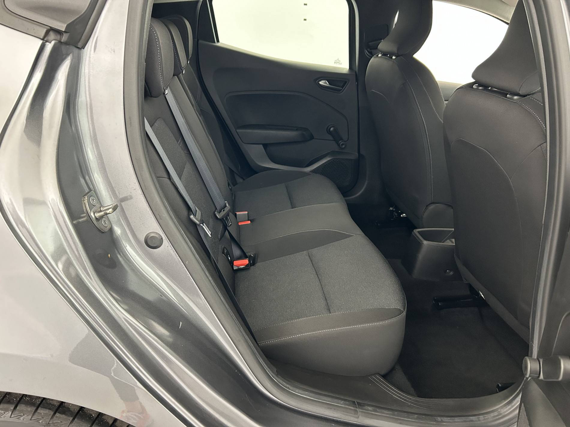 Vente en ligne Renault Clio 5 Clio TCe 90 au prix de 15 990 €