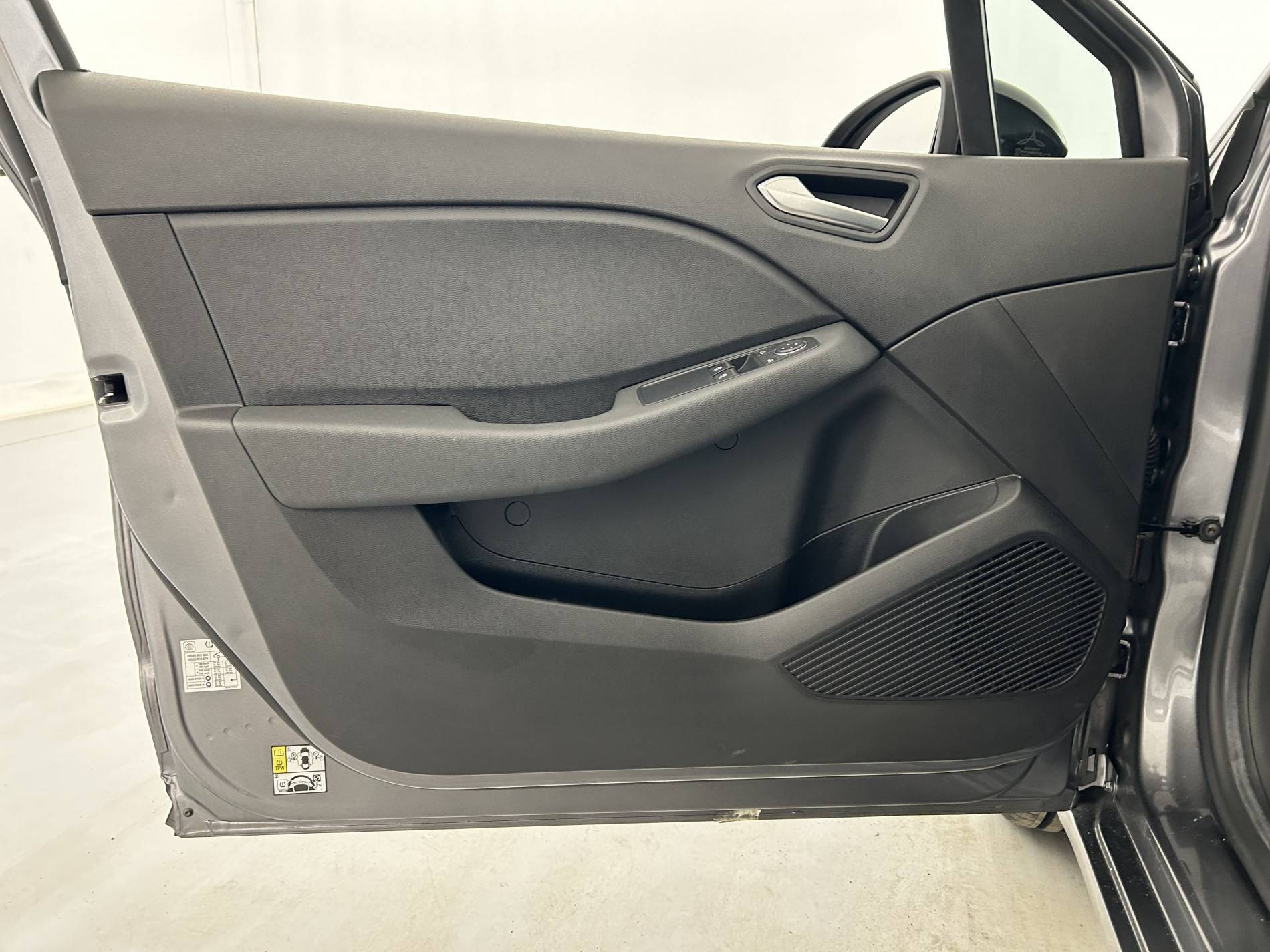 Vente en ligne Renault Clio 5 Clio TCe 90 au prix de 15 990 €