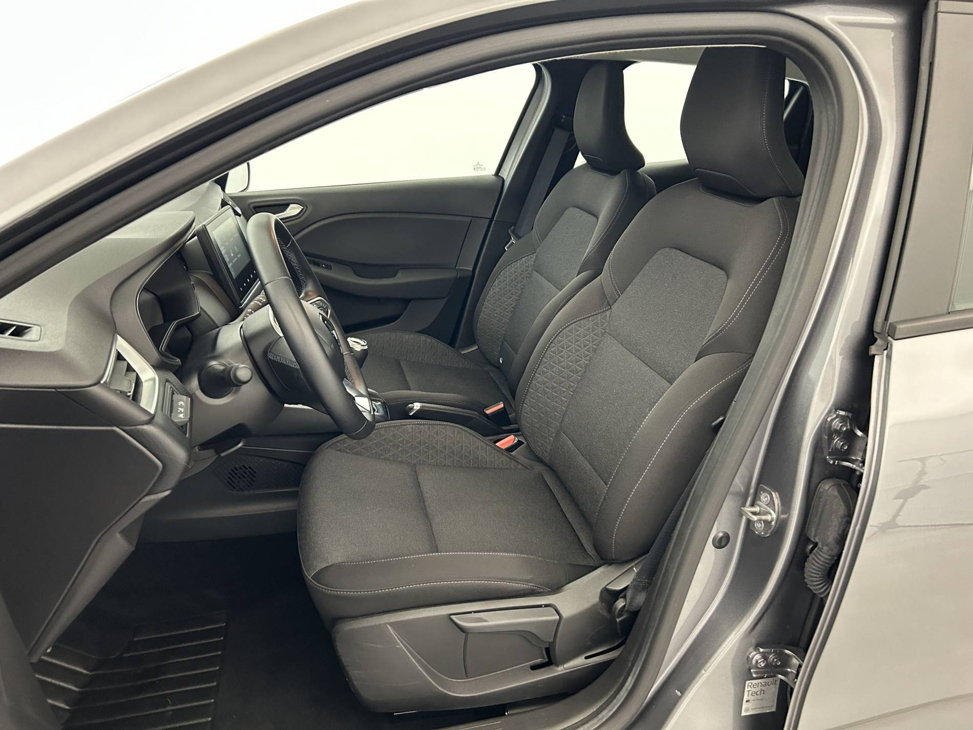 Vente en ligne Renault Clio 5 Clio TCe 90 au prix de 15 990 €