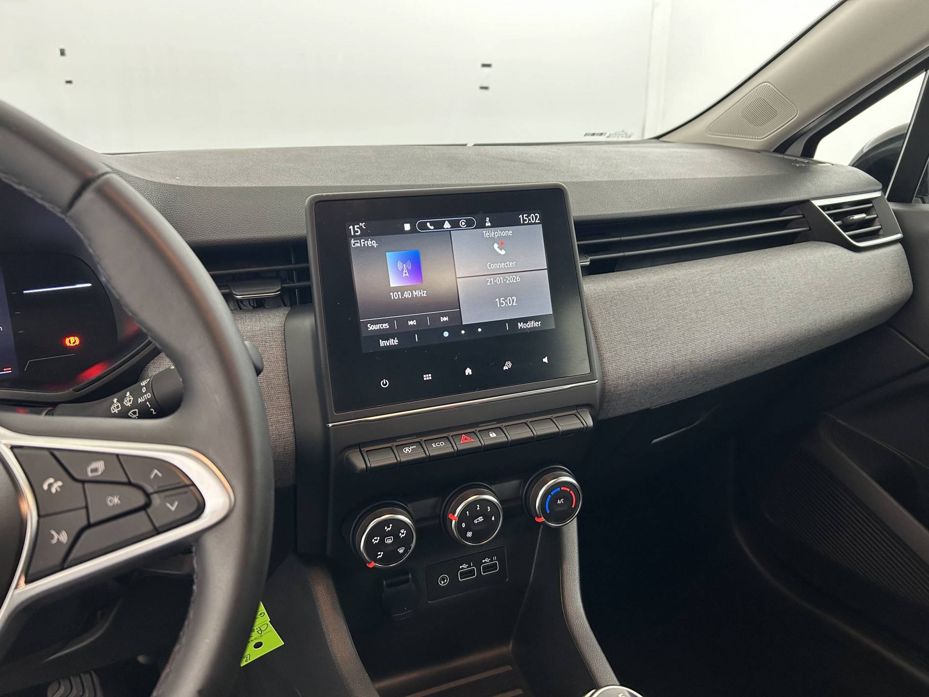 Vente en ligne Renault Clio 5 Clio TCe 90 au prix de 15 990 €