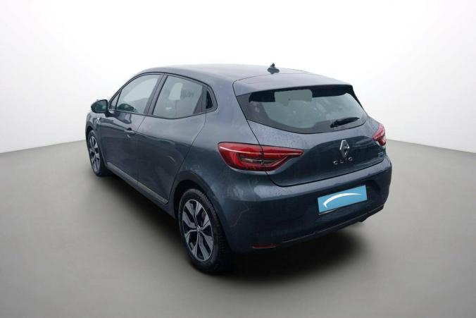 Vente en ligne Renault Clio 5 Clio E-Tech 140 - 21N au prix de 17 490 €