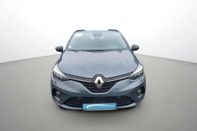 Vente en ligne Renault Clio 5 Clio E-Tech 140 - 21N au prix de 17 490 €