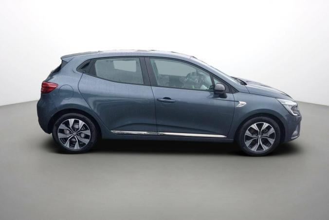 Vente en ligne Renault Clio 5 Clio E-Tech 140 - 21N au prix de 17 490 €