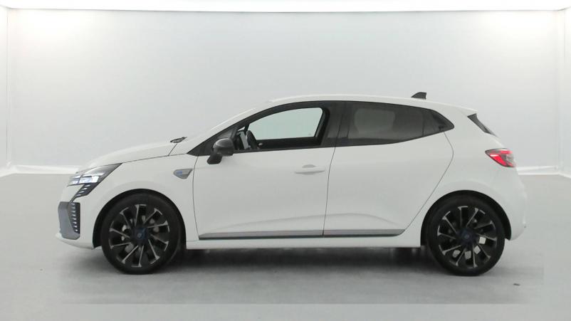 Vente en ligne Renault Clio 5 Clio E-Tech full hybrid 145  au prix de 24 900 €