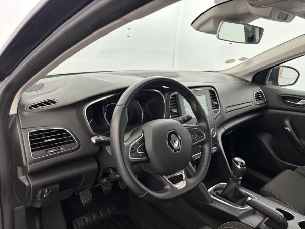 Vente en ligne Renault Megane 4 Estate Mégane IV Estate Blue dCi 115 au prix de 16 990 €